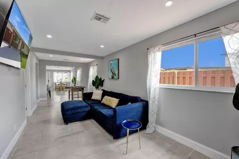 sw 8th ave, Delray Beach, FL 33444