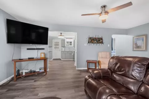 s erie st, Mercer, PA 16137