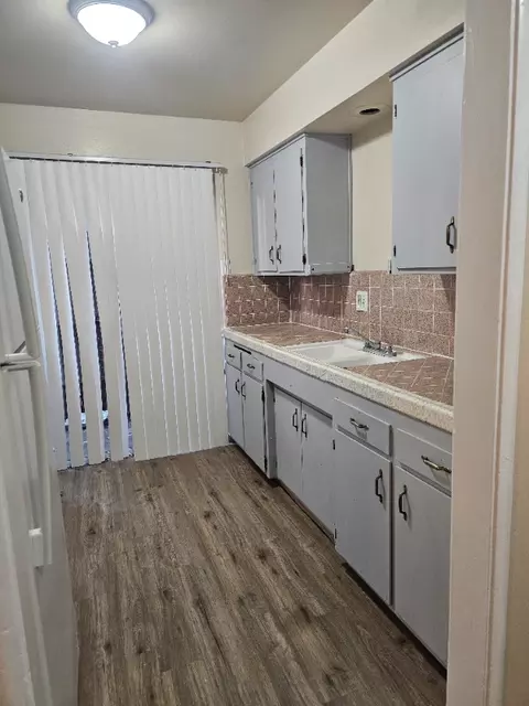 843 W Los Felis Ave, Stockton, CA 95210