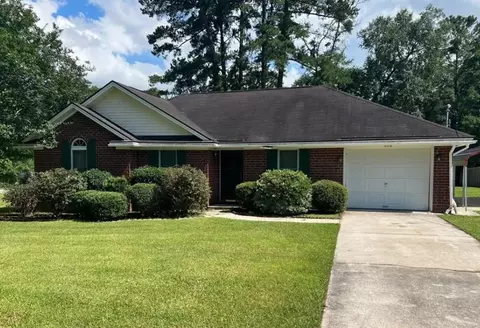 105 E 9th St, Rincon, GA 31326