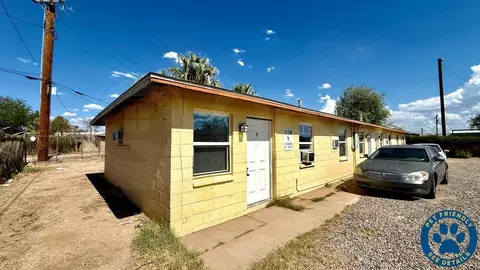 7040 NW Grand Ave #9, Glendale, AZ 85301