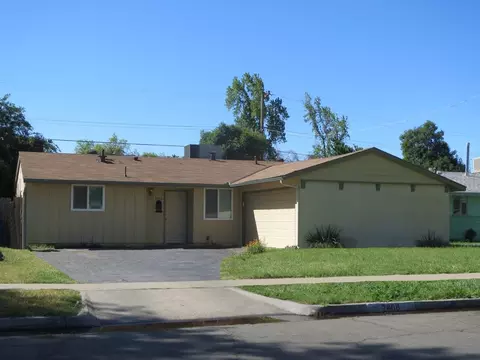 2806 E Swift Ave, Fresno, CA 93726