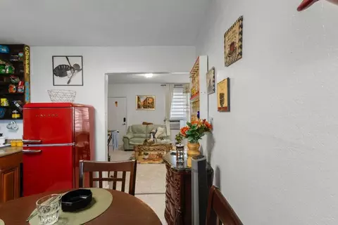 sw 7th ave, Miami, FL 33130