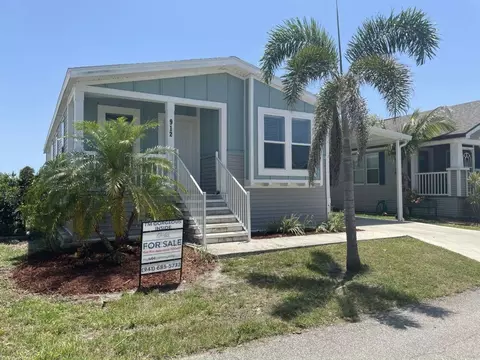 912 Freeport W, Venice, FL 34285