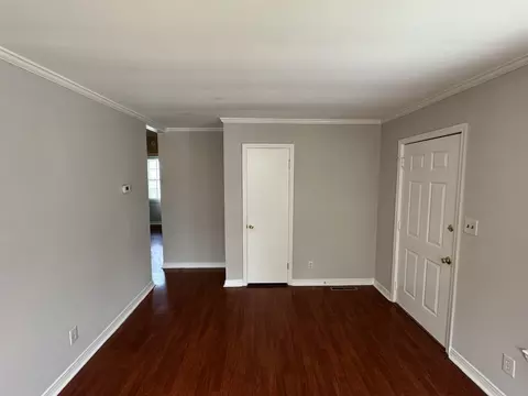 2116 Finchley Dr, Charlotte, NC 28215