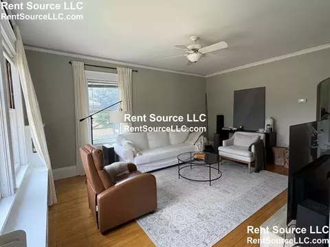 1619 Centre St #TOP, Newton, MA 02461