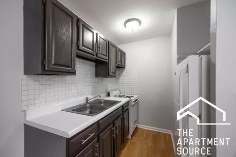 4616 N Beacon St #1A, Chicago, IL 60640