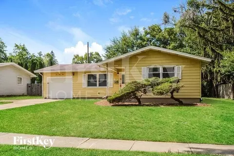 243 S 17th St, Saint Charles, IL 60174