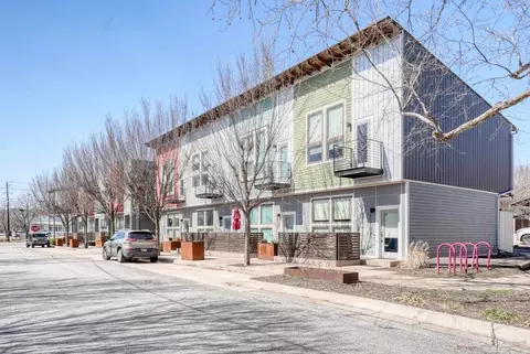 w 5th st, Fayetteville, AR 72701
