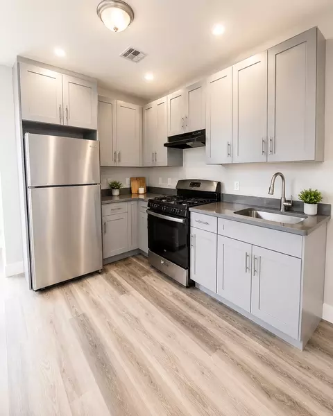 186 Hawthorne Ave #2LD, Newark, NJ 07112