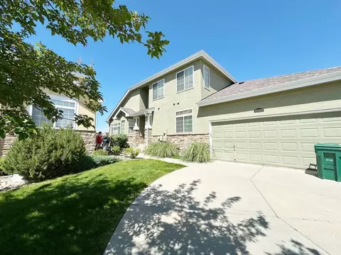 22351 E Plymouth Cir, Aurora, CO 80016