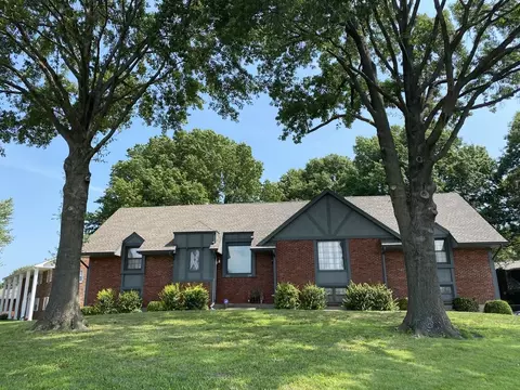 1202 NW 6th St #1202, Blue Springs, MO 64014