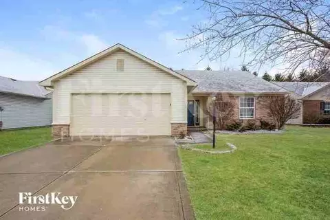 430 E Pine Ridge Dr, Westfield, IN 46074