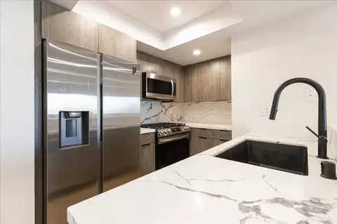 2433 Barry Ave #207, Los Angeles, CA 90064