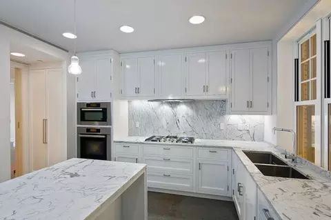 150 E 72nd St #8N, New York, NY 10021