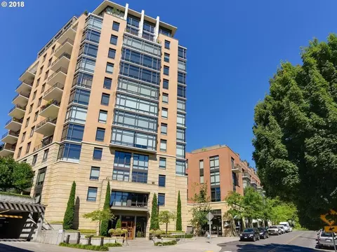 2351 NW Westover Rd #404, Portland, OR 97210
