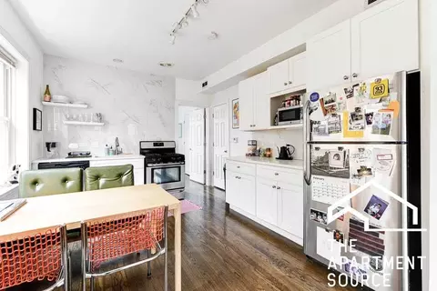 2611 N Fairfield Ave #2, Chicago, IL 60647