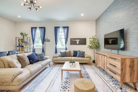 larmon dr, Nashville, TN 37204