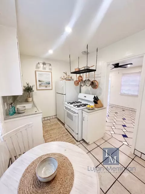 4109 E Ocean Blvd #2, Long Beach, CA 90803