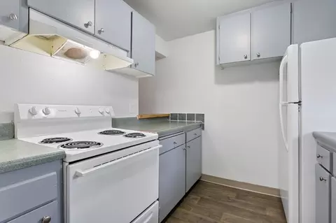 12430 NE Glisan St #11, Portland, OR 97230