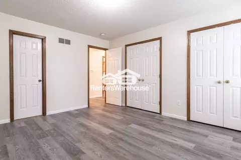 1500 Galway Ct, Liberty, MO 64068