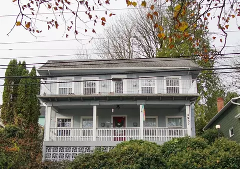4937 S Corbett Ave #5, Portland, OR 97239