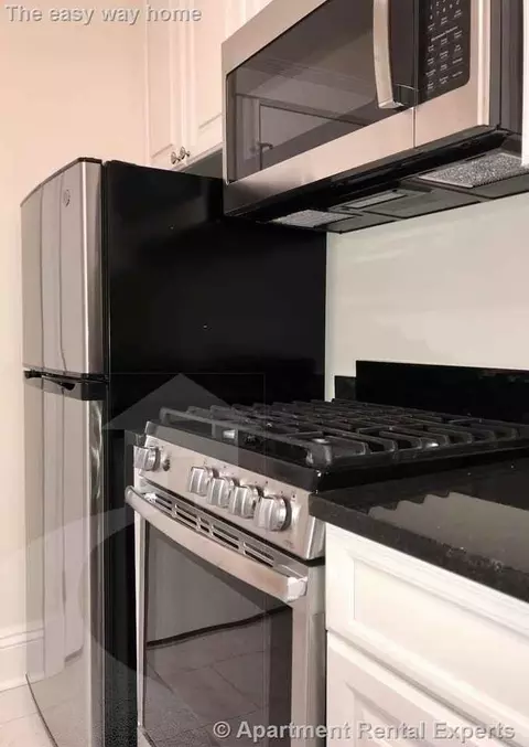 24 Chauncy St #3, Cambridge, MA 02138