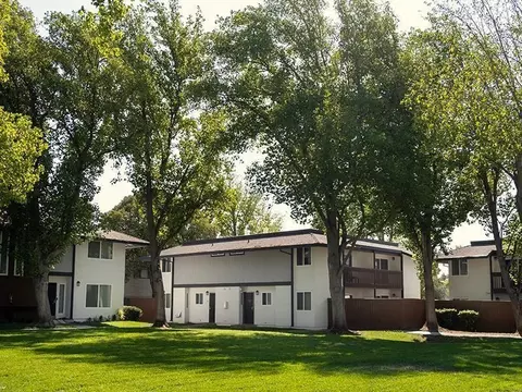 1650 Park Ln, Fairfield, CA 94533