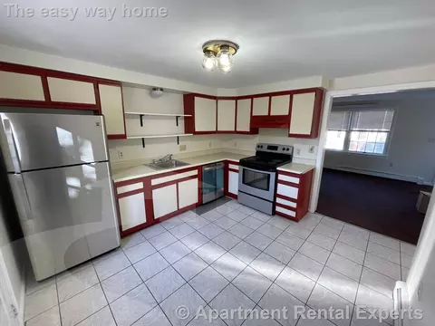 24 Florence St, Somerville, MA 02145