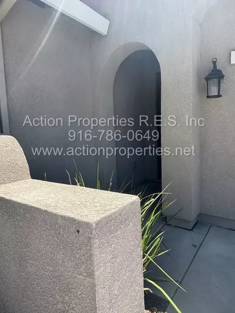 850 Stage Stop Loop, Rocklin, CA 95765 photo 2