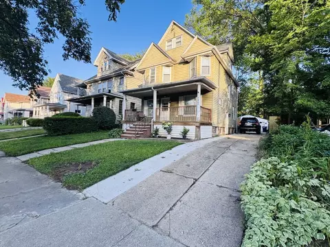 9809 Baltic Rd, Cleveland, OH 44102