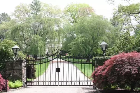 35 Dogwood Ln #1, Westport, CT 06880