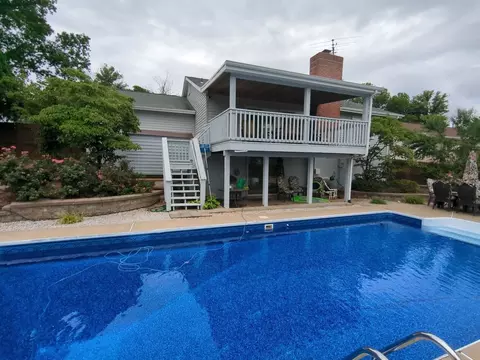 8 Parkrose Ct #NA, Ballwin, MO 63011