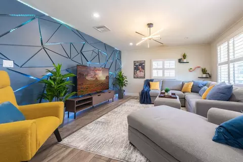 e crocus dr, Phoenix, AZ 85022