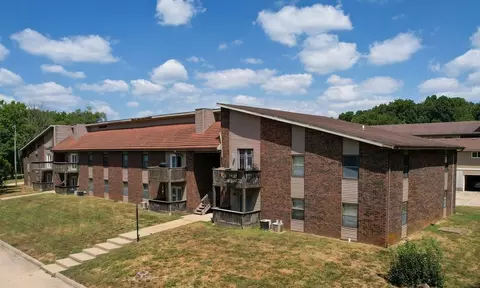 3601 Westwind Dr #06, Ozark, MO 65721