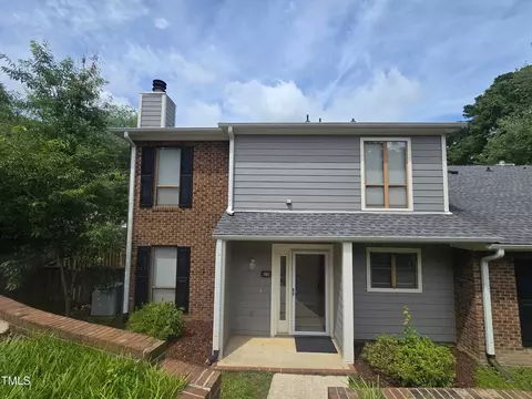 151 Clancy Cir, Cary, NC 27511