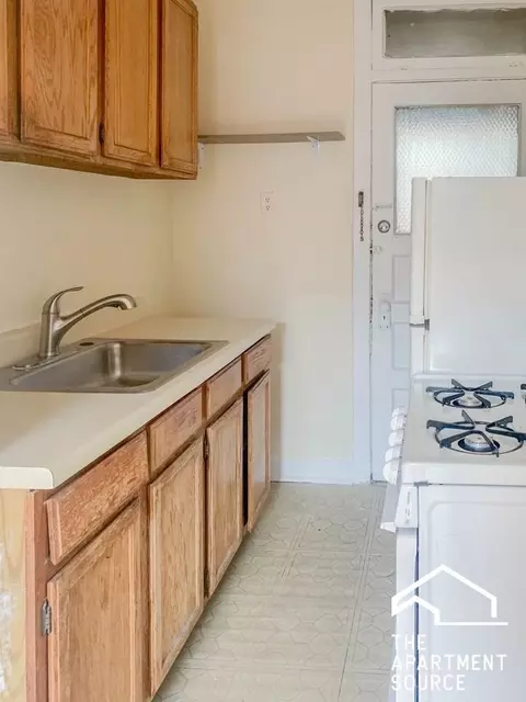 516 W Cornelia Ave #307, Chicago, IL 60657