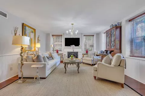 w gordon ln, Savannah, GA 31401