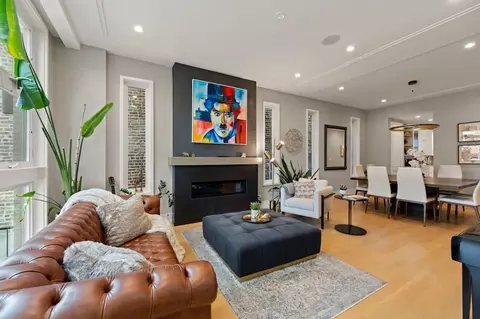 n bell ave, Chicago, IL 60612