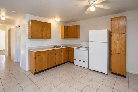 1210 N 9th St #27, Indianola, IA 50125