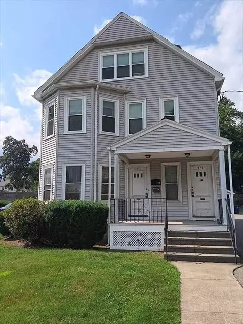451 Wolcott St, Auburndale, MA 02466