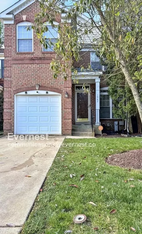 1947 Woodshade Ct, Woodmore, MD 20721