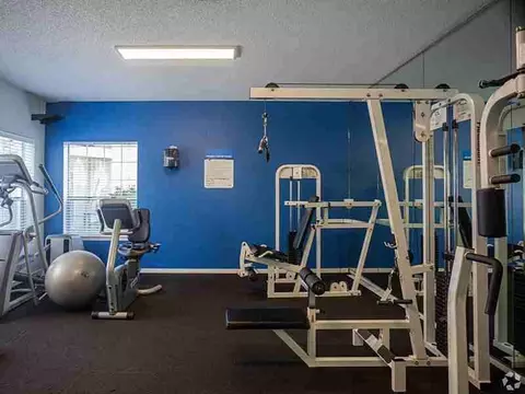 802 45th St NE, Auburn, WA 98002
