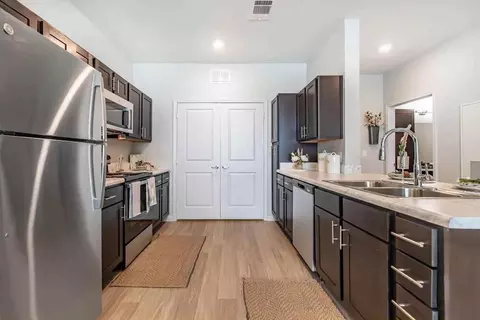321 S Standish St, Henderson, TX 75654