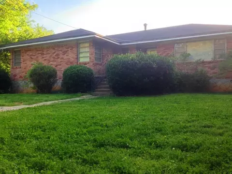 529 S Hairston Rd, Stone Mountain, GA 30088