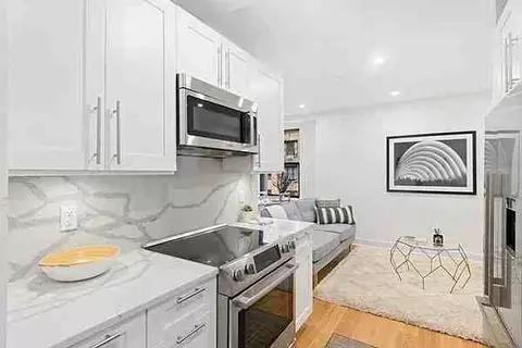 Undisclosed, New York, NY 10017