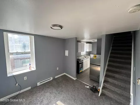 663 2nd Ave, Troy, NY 12182