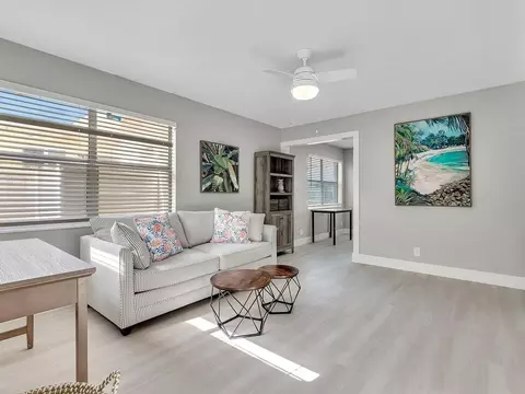 walnut st, Hollywood, FL 33019