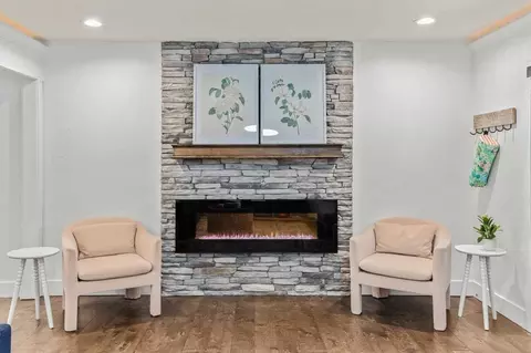 nw h st, Bentonville, AR 72712