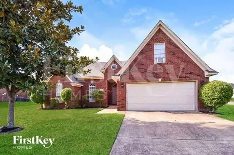 4143 Ravenwood Dr N, Horn Lake, MS 38637